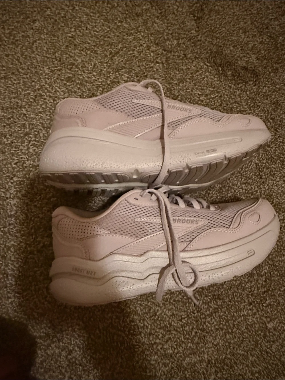 Brooks Ghost max